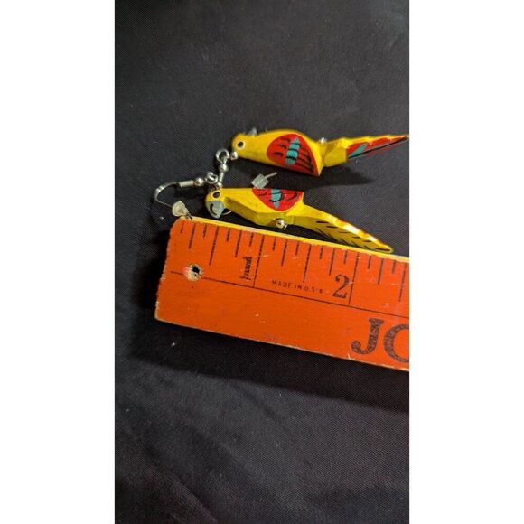 Hand-Carved Parrot Earrings & Brooch Set - Vibrant & Quirky jungle tropical - Picture 8 of 9